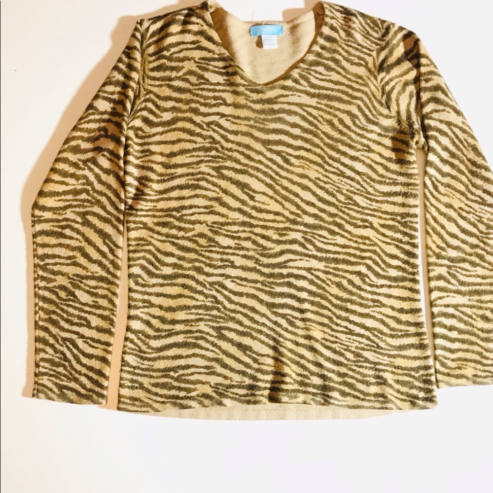 Jennifer Moore Animal Print Sweater Shirt